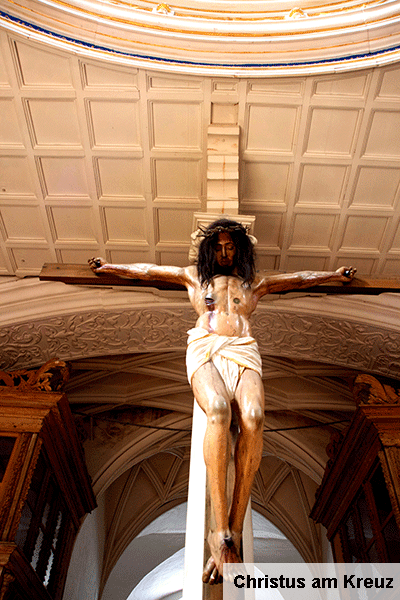 9Halle,-Christus-am-Kreuz